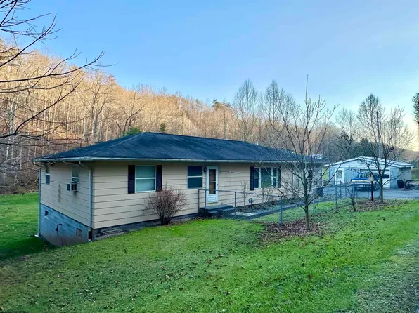 475 Sunnyside Rd, West Union, WV 26456