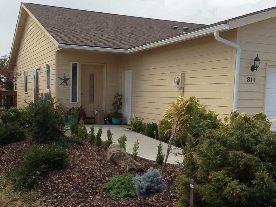 2nd image of 381 Pipeline Rd