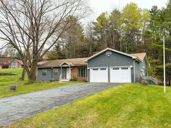 394 Farmer Drive, St. Johnsbury, VT 05819