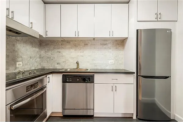 Rented by HighRiseNY | media 19