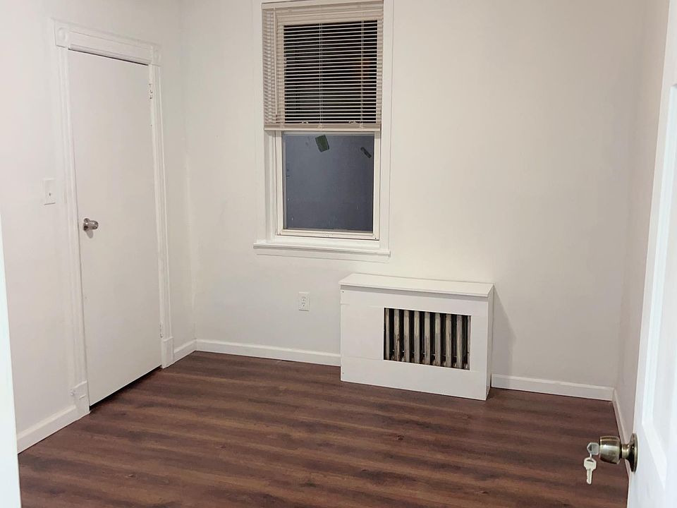 2nd image of 12315 18th Ave #2