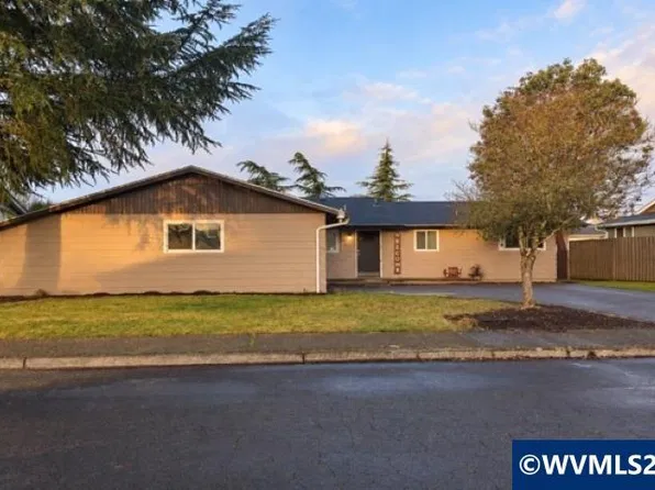 1237 Lottie Ln NW, Salem, OR 97304