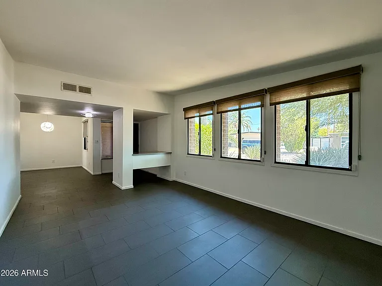 3702 E Paradise Dr — Photo 18