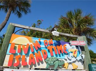 80 Treasure Ln, Treasure Island, FL 33706