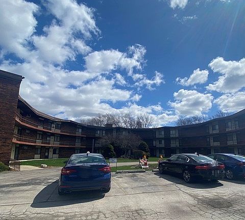 2nd image of 2306 Holiday Ter APT 144