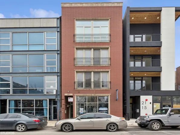 2117 N Damen Ave #4, Chicago, IL 60647