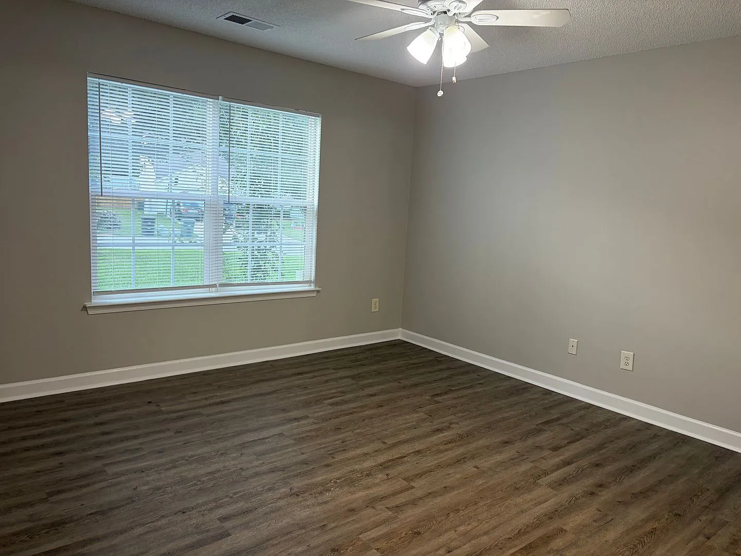 3 Bed Ranch in Monroe! — Photo 4