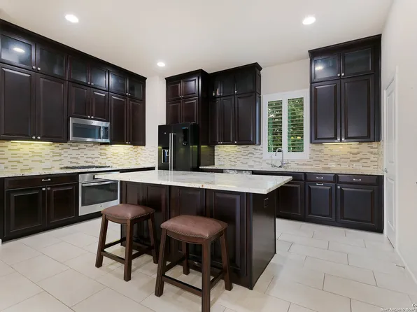 3831 Harry Wurzbach Rd 21, San Antonio, TX 78209