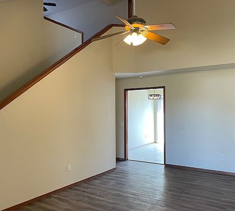 5th image of 4300-4302 N Morgan Ct