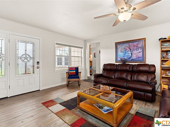 5th image of 392 Guadalupe River Dr