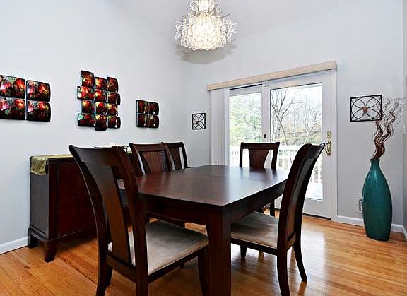 5th image of 2 Deerfield Ln