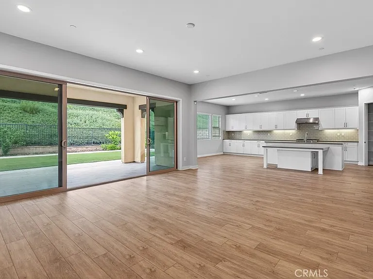 755 E Orange Blossom Way — Photo 25