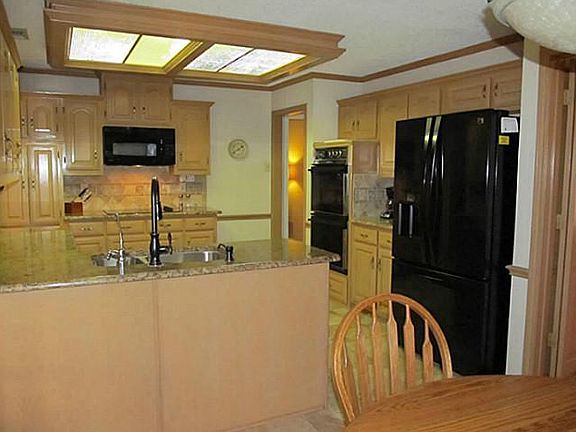 2nd image of 2605 Meadow Crest Ests