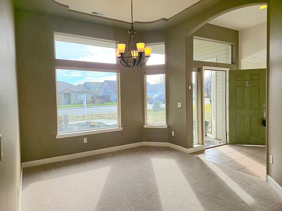 4th image of 1439 Desert Springs Ave