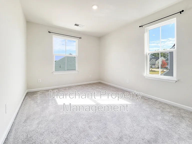 111 Marthawood Ln — Photo 20