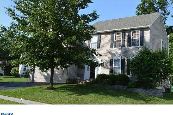 1st image of 303 Woods Edge Ln