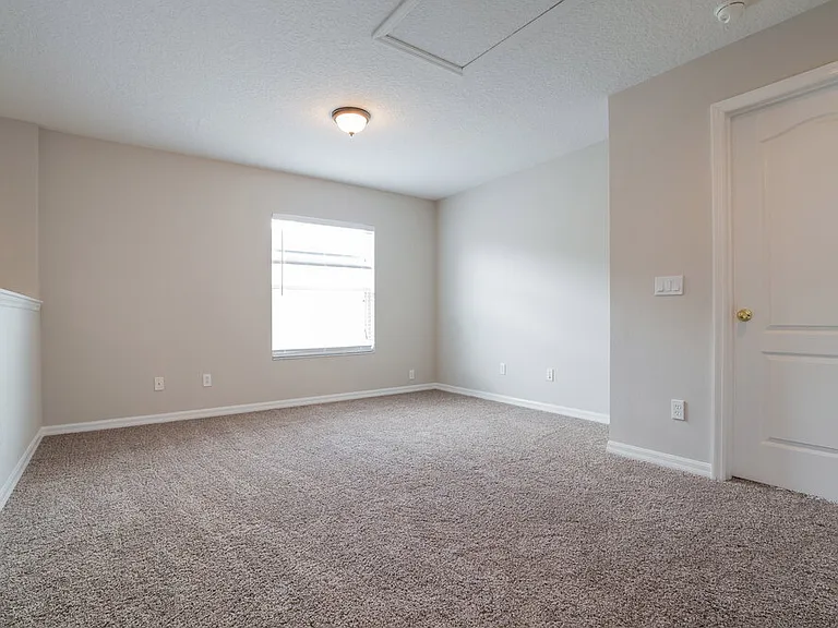 1725 Portcastle Cir — Photo 2