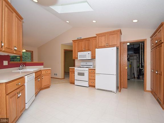 3rd image of 10004 Northwood Ln N