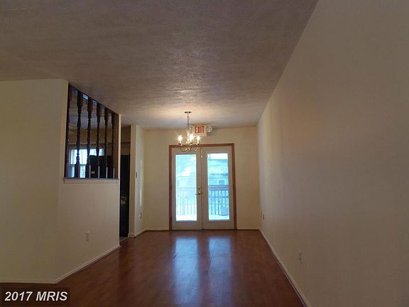 5th image of 700 Castlewood Dr