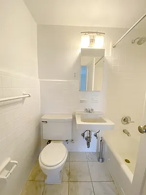 Rented by City Connections Realty | media 10