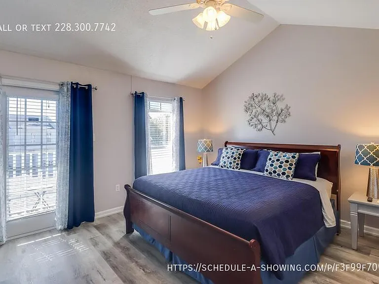1229A Century Oaks Dr — Photo 2