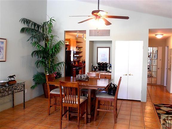 4th image of 48699 Eisenhower Dr
