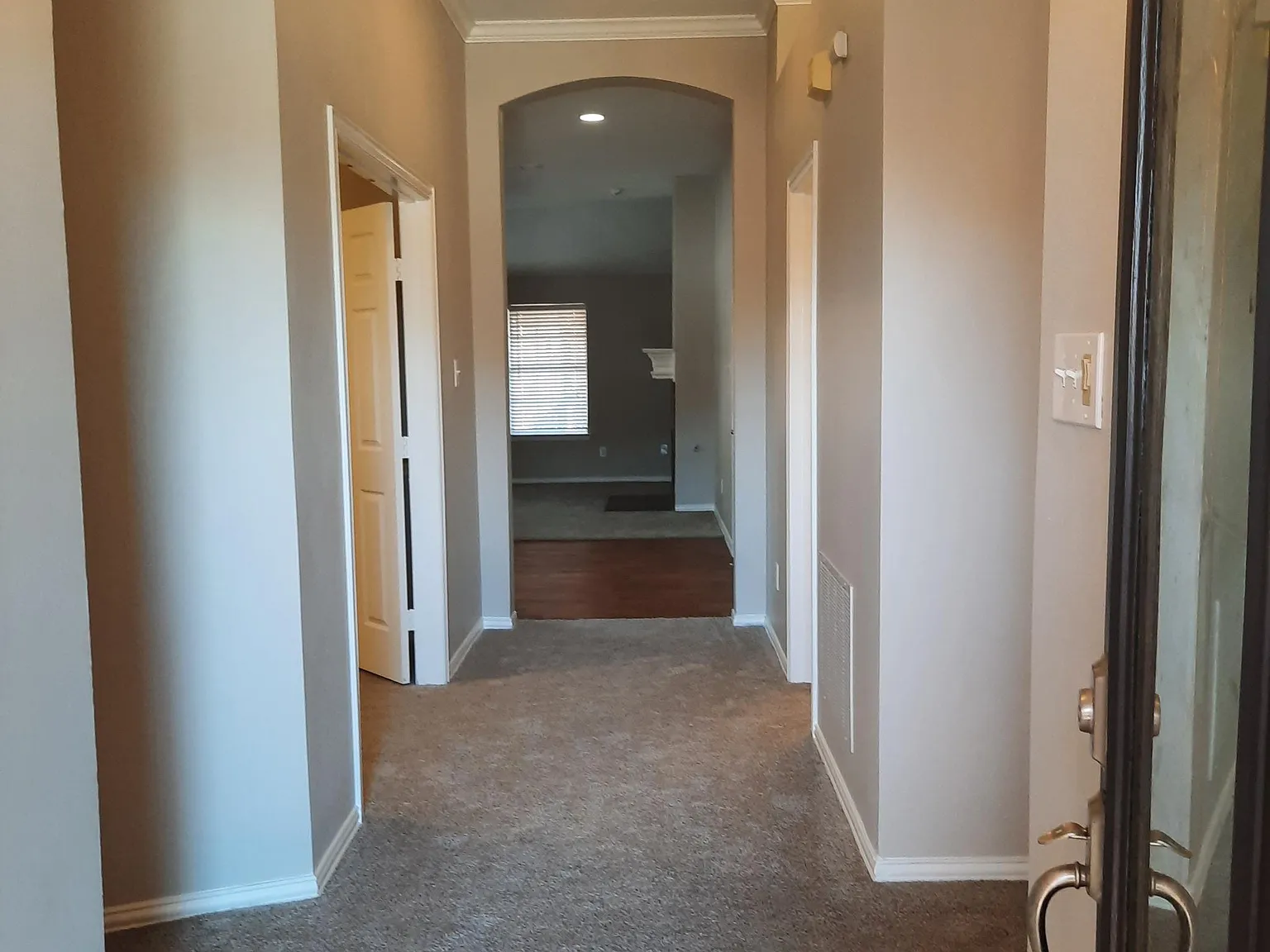 3204 Weeping Willow Ct — Photo 4
