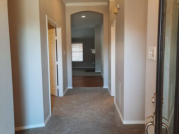 4th image of 3204 Weeping Willow Ct
