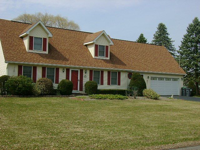 1st image of 75 Pine Hill Park