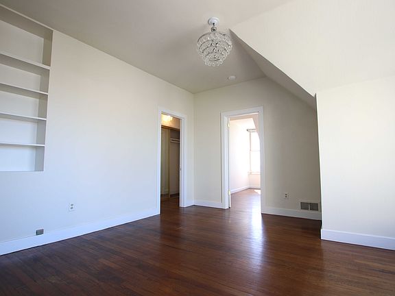 5th image of 2297 Laguna St APT 12