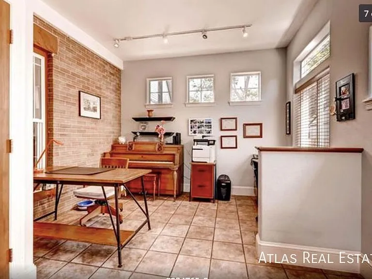 450 S Sherman St — Photo 11