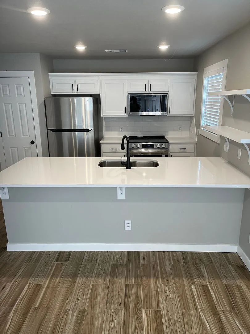 Clearwater - 35th St Duplex — Photo 3