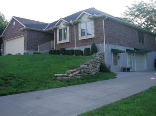 3323 S Prescott Ave, Blue Springs, MO 64015