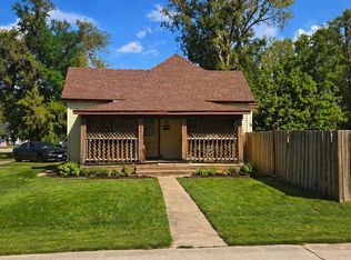 834 Wilson Ave, Aurora, MO 65605