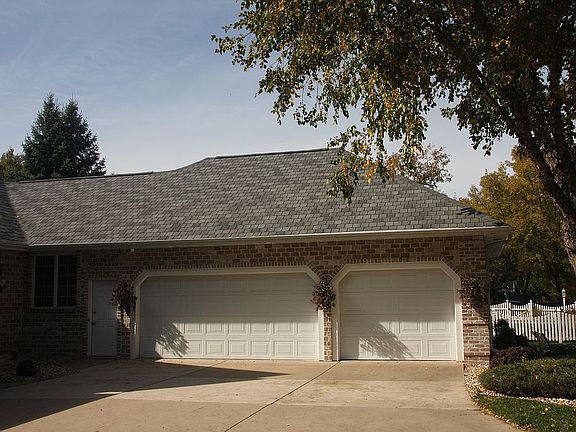 Three Car Garage