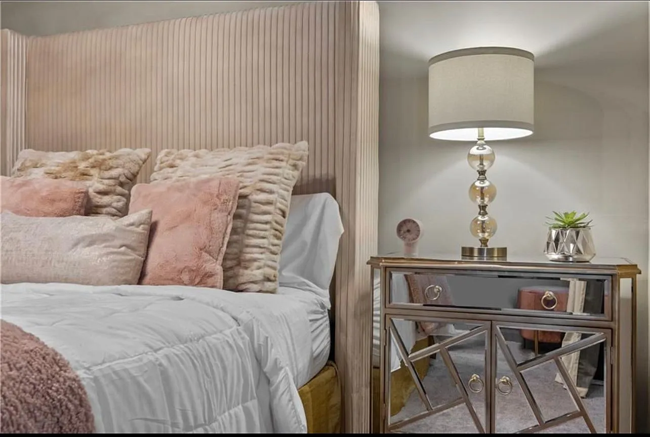 3 bed, 2.5 bath, 1400 sqft, $3,500 — Photo 3