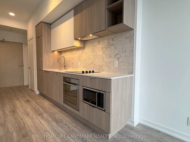 2020 Bathurst St #720 — Photo 3
