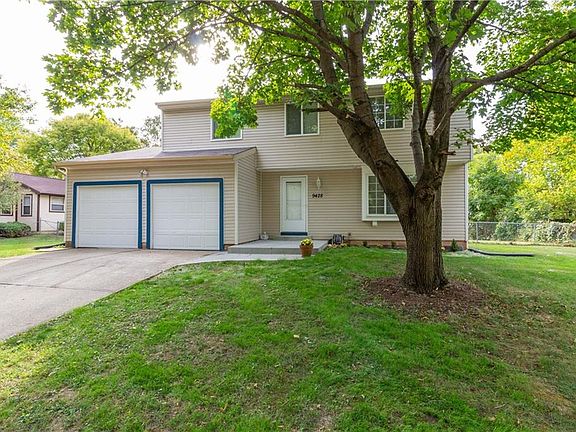 2nd image of 9428 Thornwood Dr