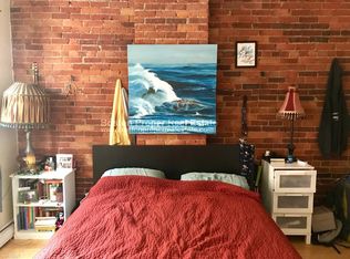 160 Saint Botolph St APT 4M, Boston, MA 02115