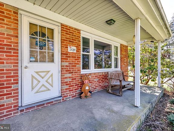 4th image of 2420 Auburn Rd