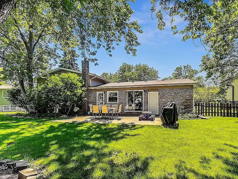 318 W Hackberry Dr — Photo 16