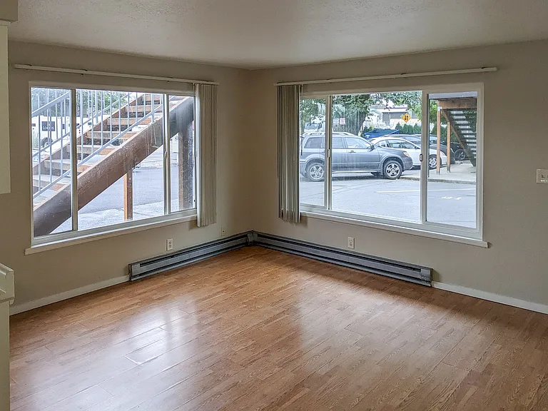 2865 Front St NE #1B — Photo 12