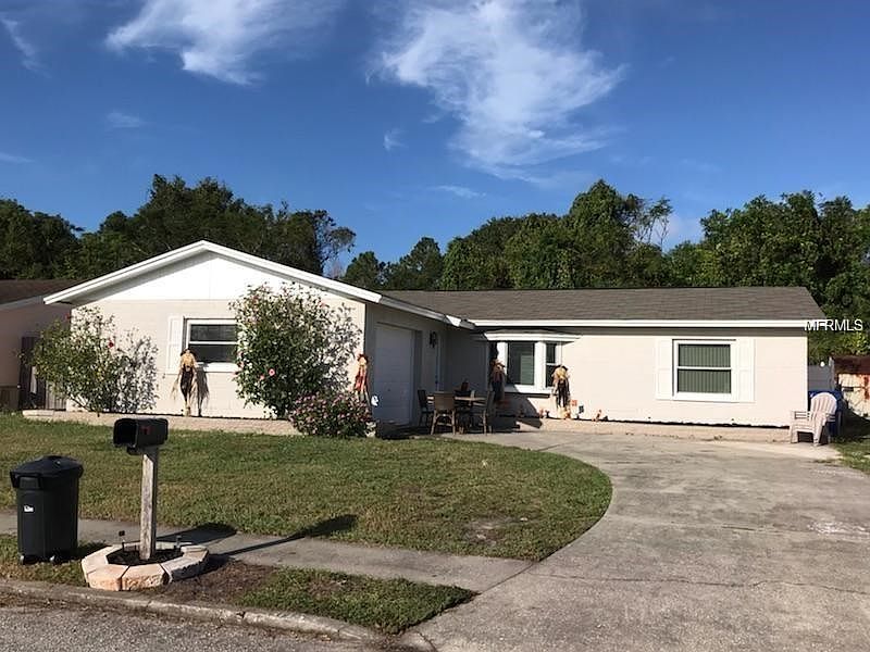 2nd image of 3053 Corona Dr
