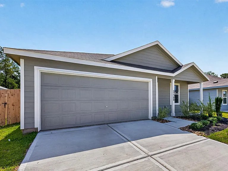 25568 Rose Creek Dr — Photo 3