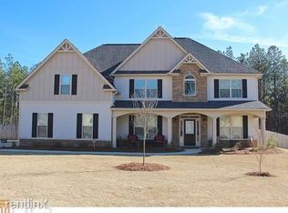 105 Seawright Dr, Fayetteville, GA 30215