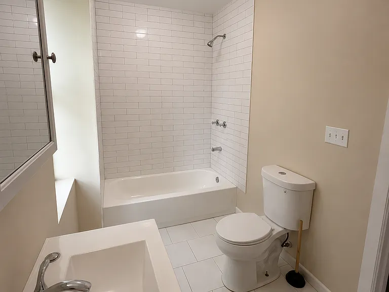 722 2nd Ave #1 — Photo 28