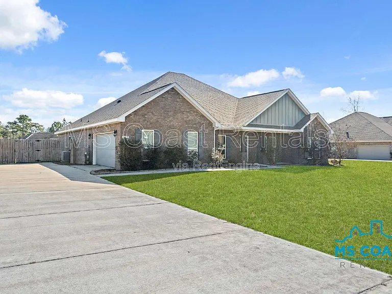8712 Park Ridge Ct — Photo 2