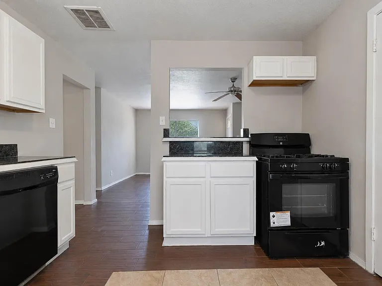 7217 Parker Rd — Photo 3
