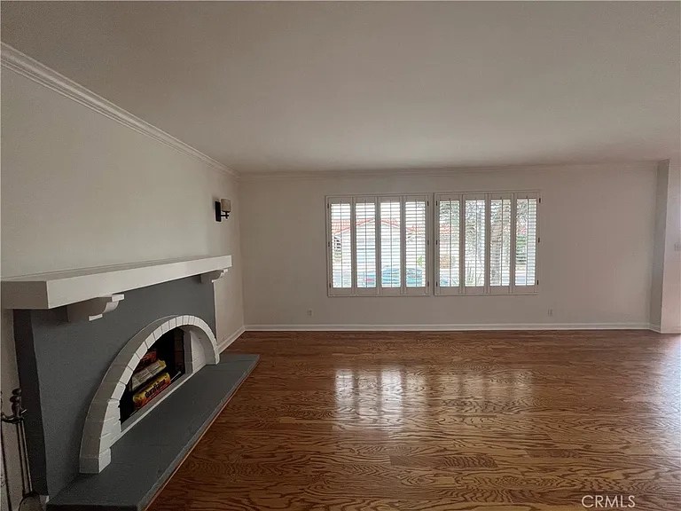 4016 Mesa St — Photo 7