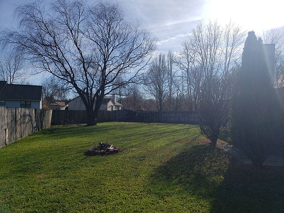 3rd image of 7319 Richie Cir